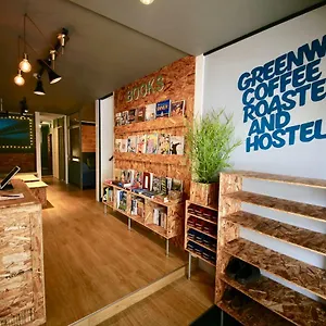  Guest house Greenwood